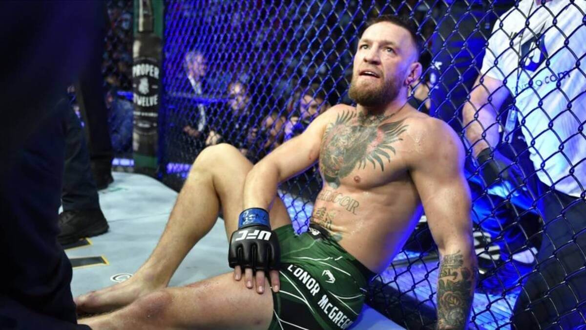 Конор МакГрегор попросил уволить его из UFC