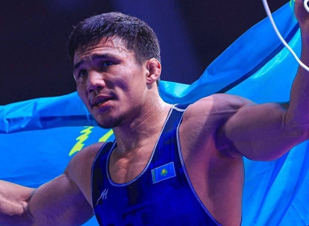 Чемпион мира по вольной борьбе из Казахстана сменит весовую категорию
