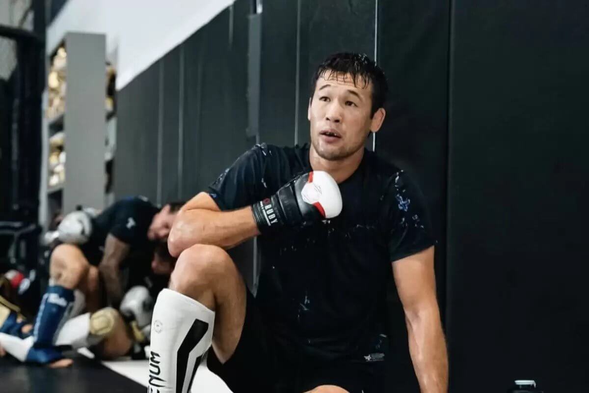 Шавкат Рахмонов узнал плохие новости по титулу UFC