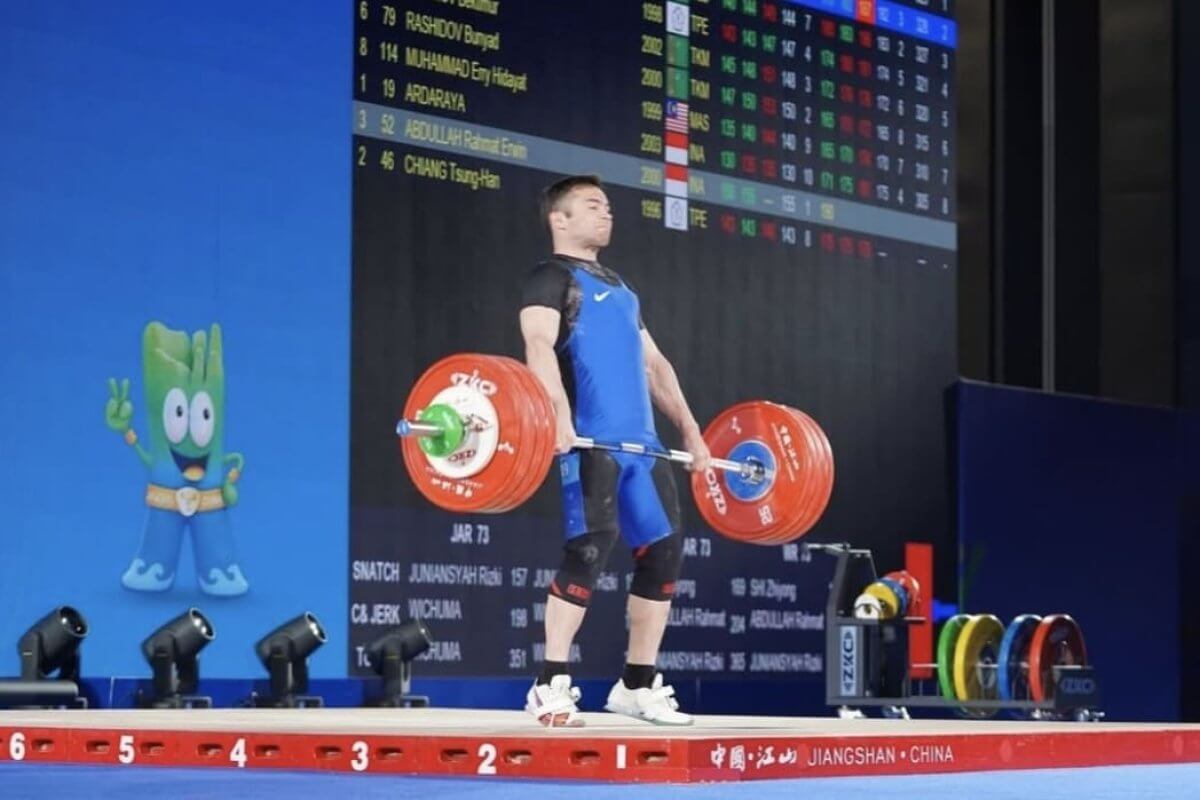 Первая медаль Казахстана на чемпионате Азии по тяжёлой атлетике