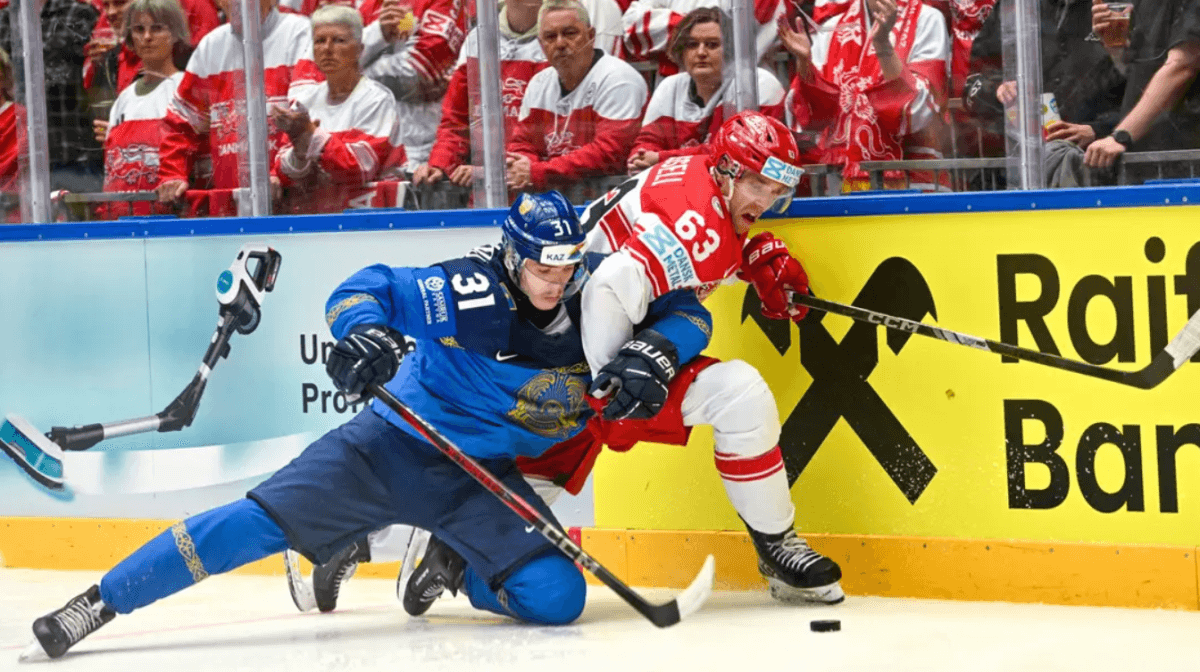 «Катастрофа для Казахстана»: IIHF прокомментировала поражение от Дании