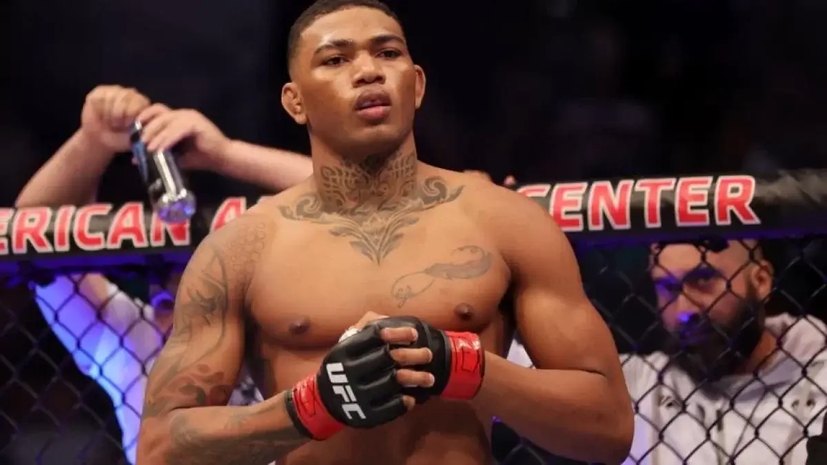 Моралес сохранил идеальный рекорд, нокаутировав Бернса на UFC Fight Night 256