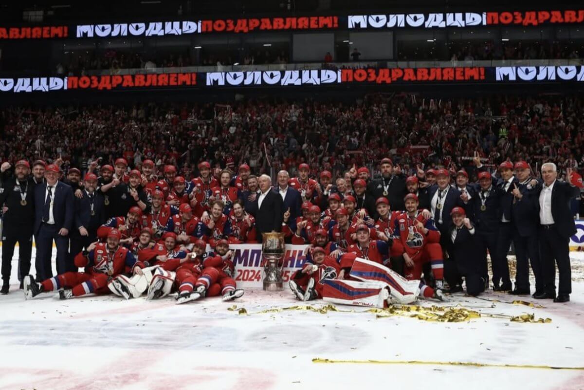 "Локомотив" посвятил победу в Кубке Гагарина памяти команды 2011 года