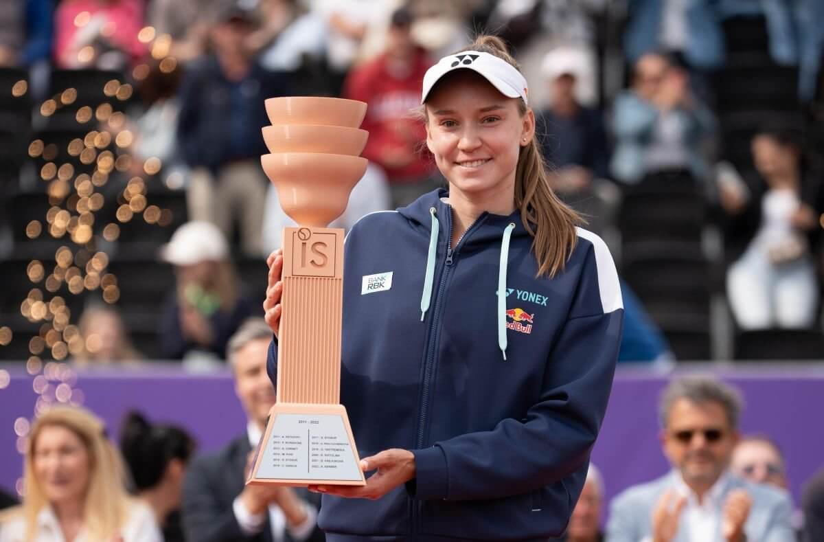 Елена Рыбакина вновь взлетела в мировом рейтинге