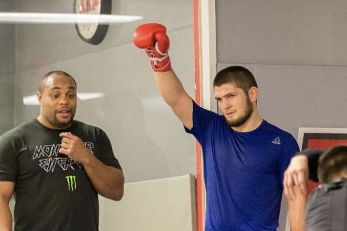 Хабиб из-за дружбы с Кормье не вошёл в список лучших бойцов UFC