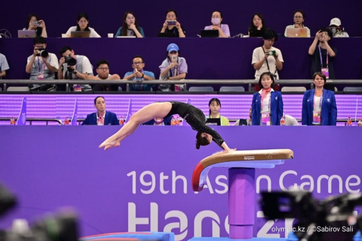 Казахстанская гимнастка вышла в два финала чемпионата Азии