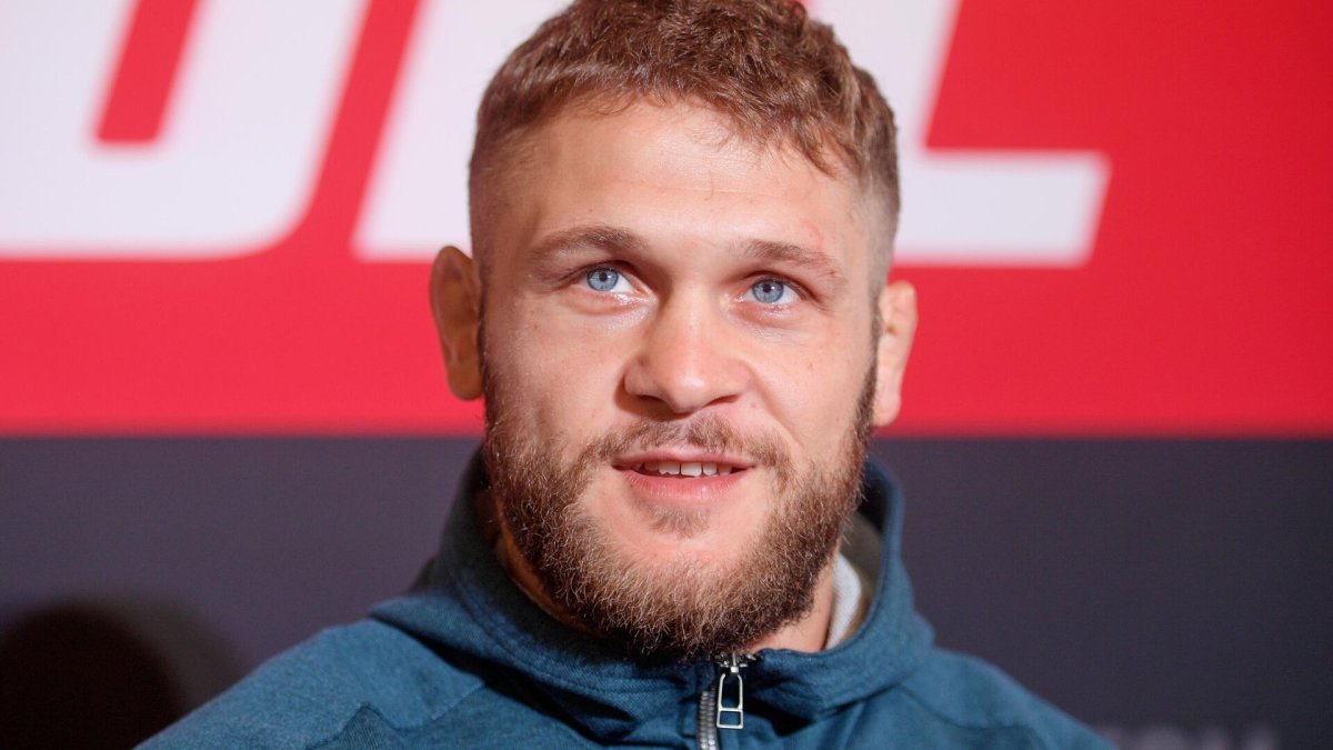 Уроженец Казахстана Физиев одержал победу на UFC