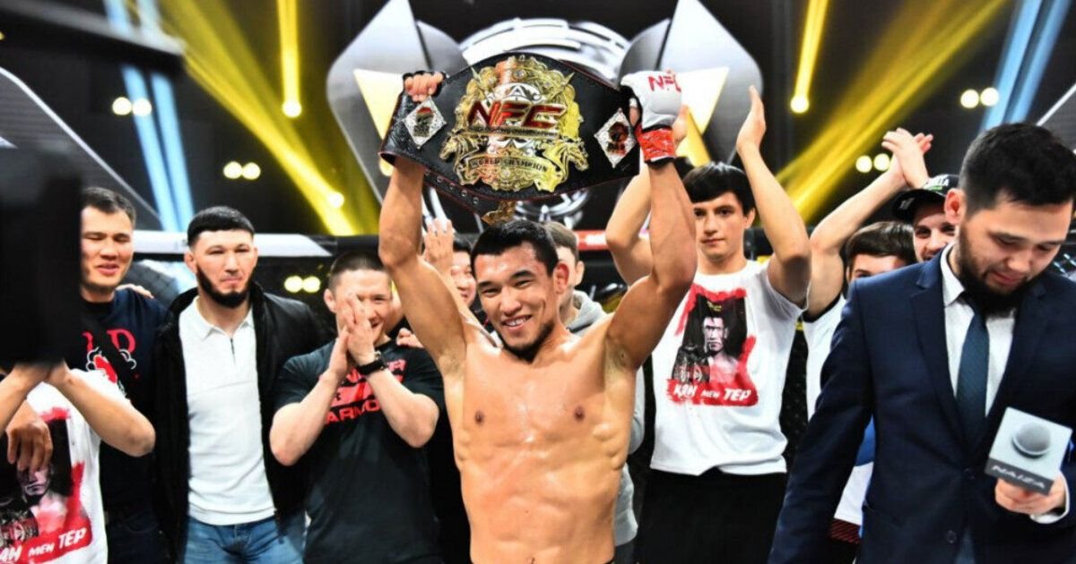 Непобежденный казах триумфально движется к UFC