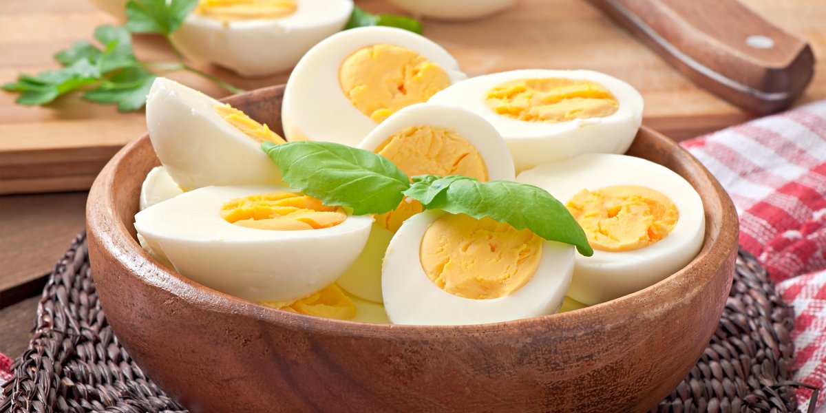 Диетолог назвала продукты, которые надолго подавляют аппетит
