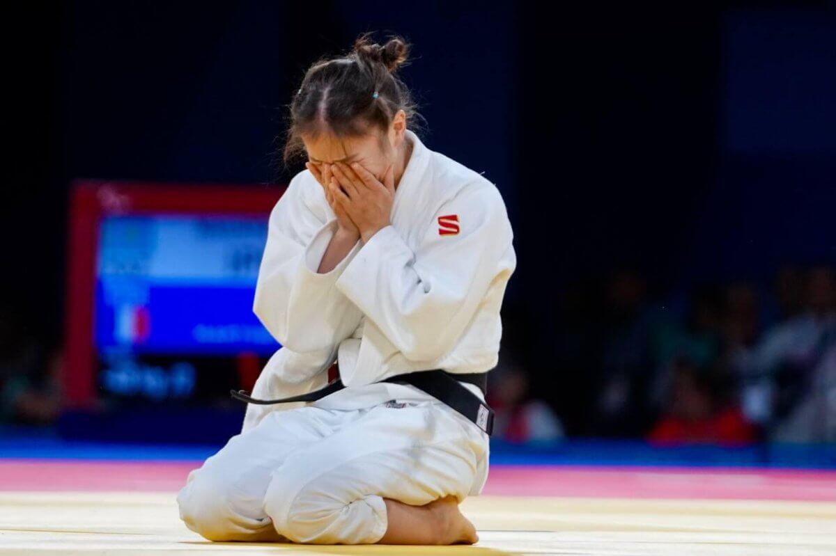 Чемпионке Паралимпиады подарили автомобиль