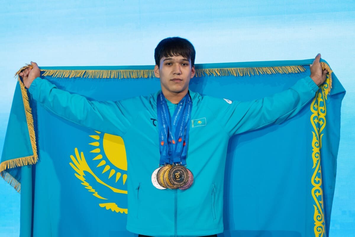 Триумфом сборной Казахстана завершился Чемпионат Азии по тяжелой Атлетике