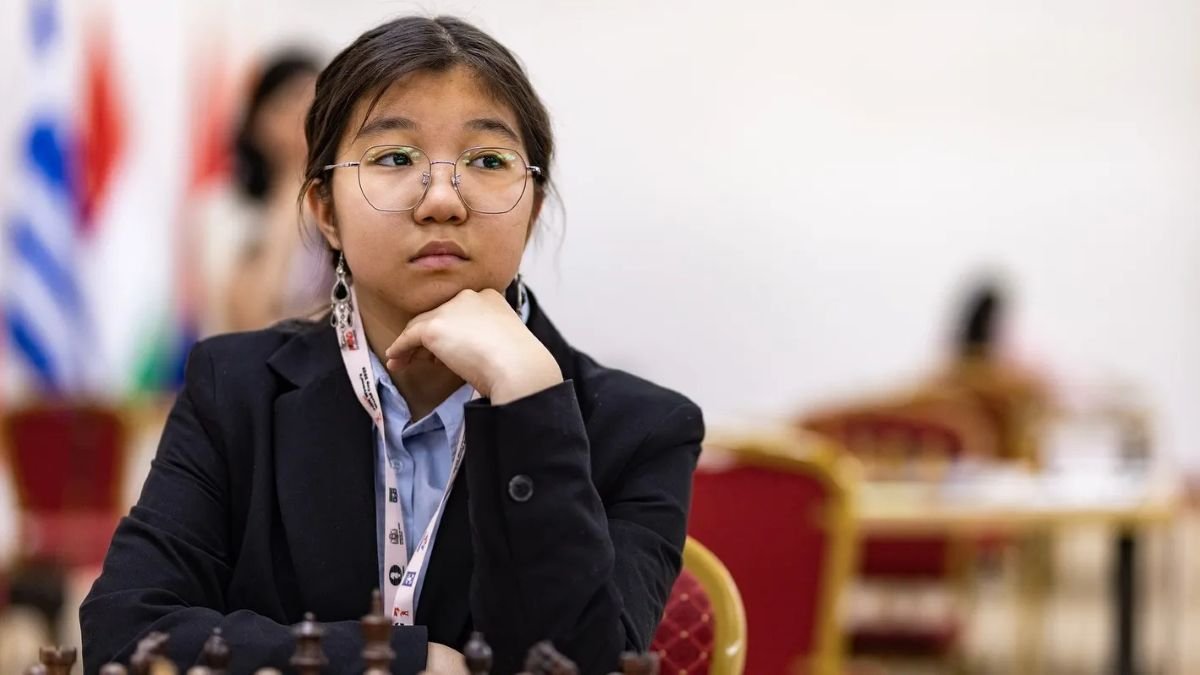 14-летняя казахстанка совершила сенсацию на Кубке мира по шахматам