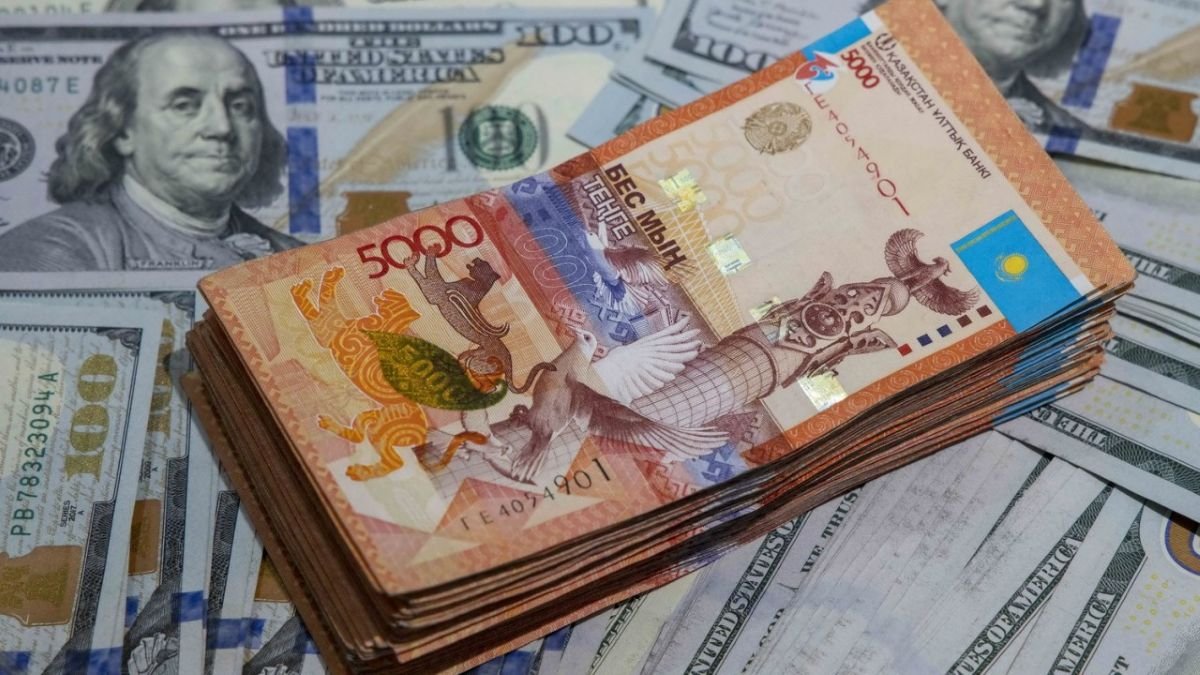 Куда вложить 500.000 тенге: депозит, акции или крипта?