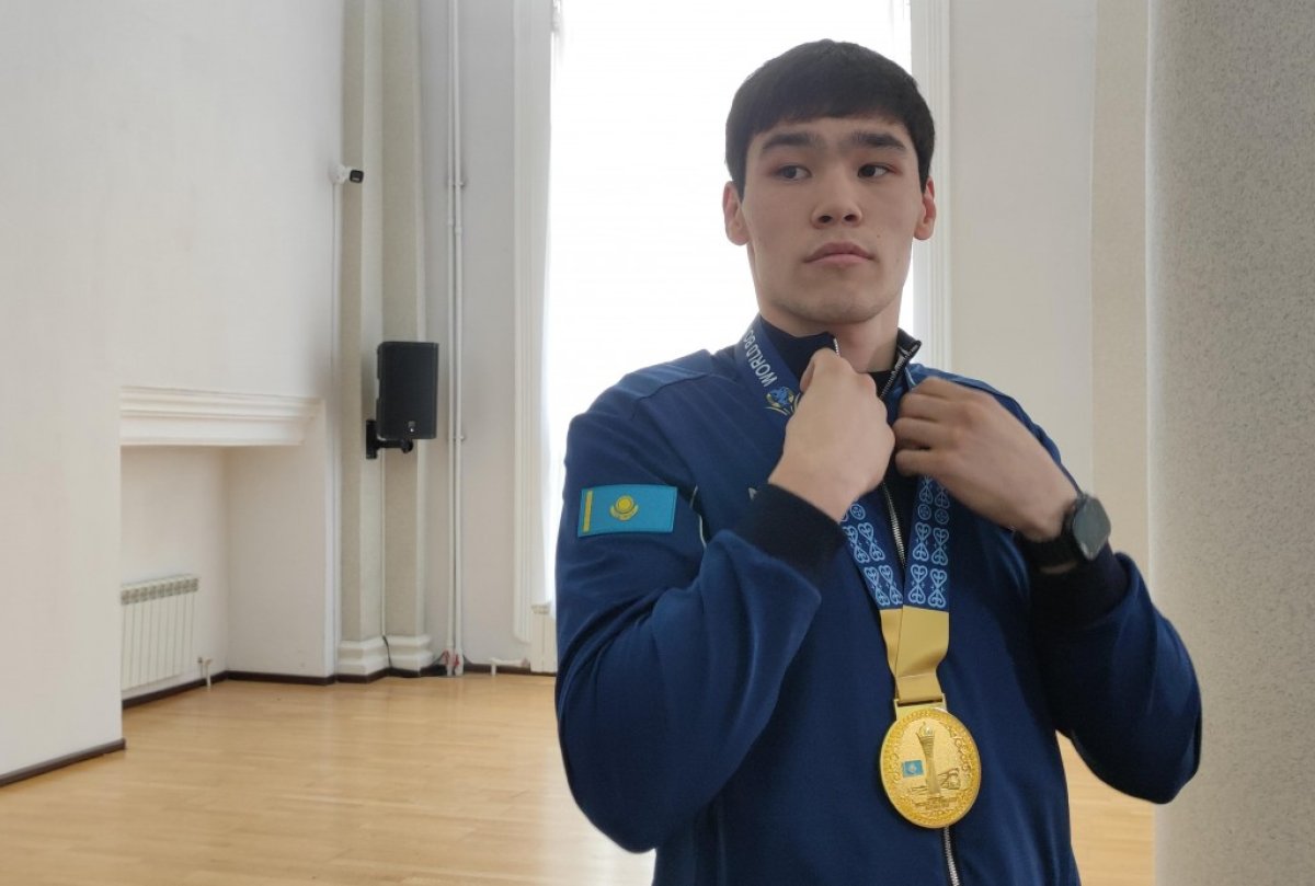 В Казахстане боксера-чемпиона мира не пускают в спортзал