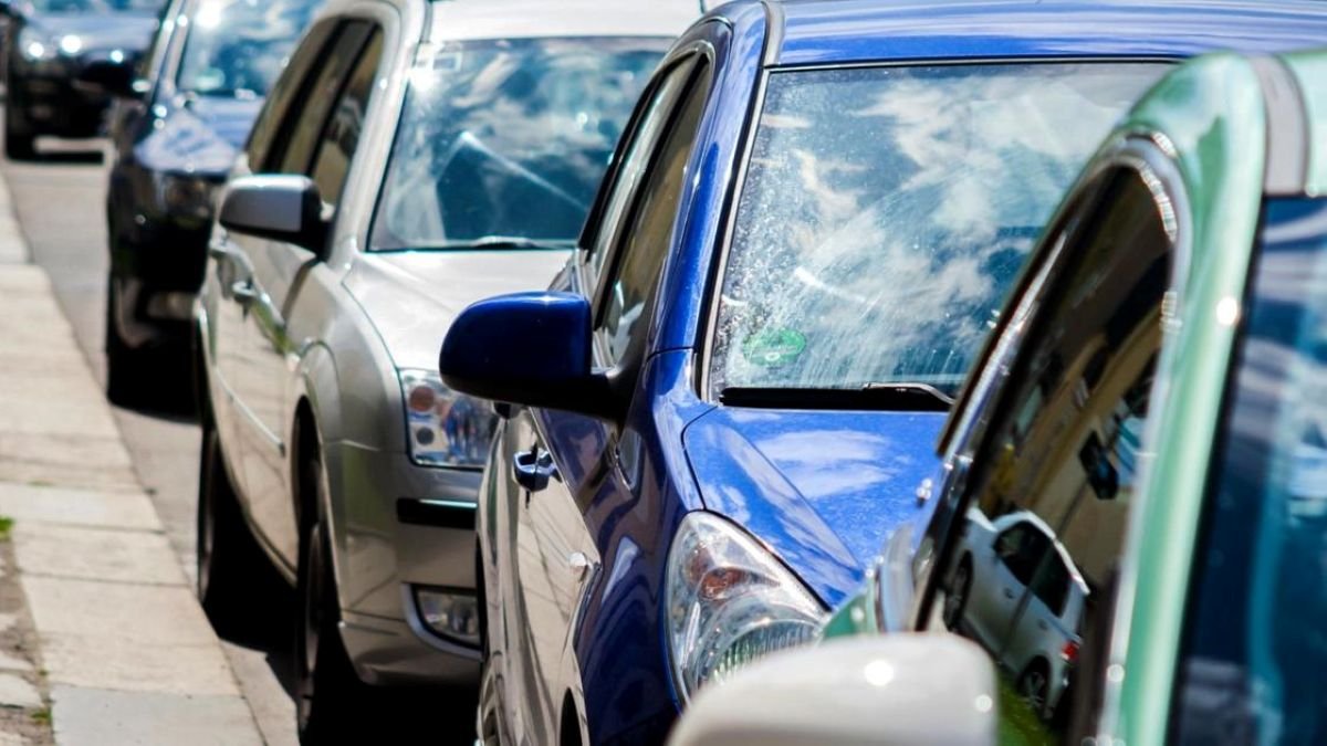 В Казахстане уменьшат налог на авто старше 10 лет