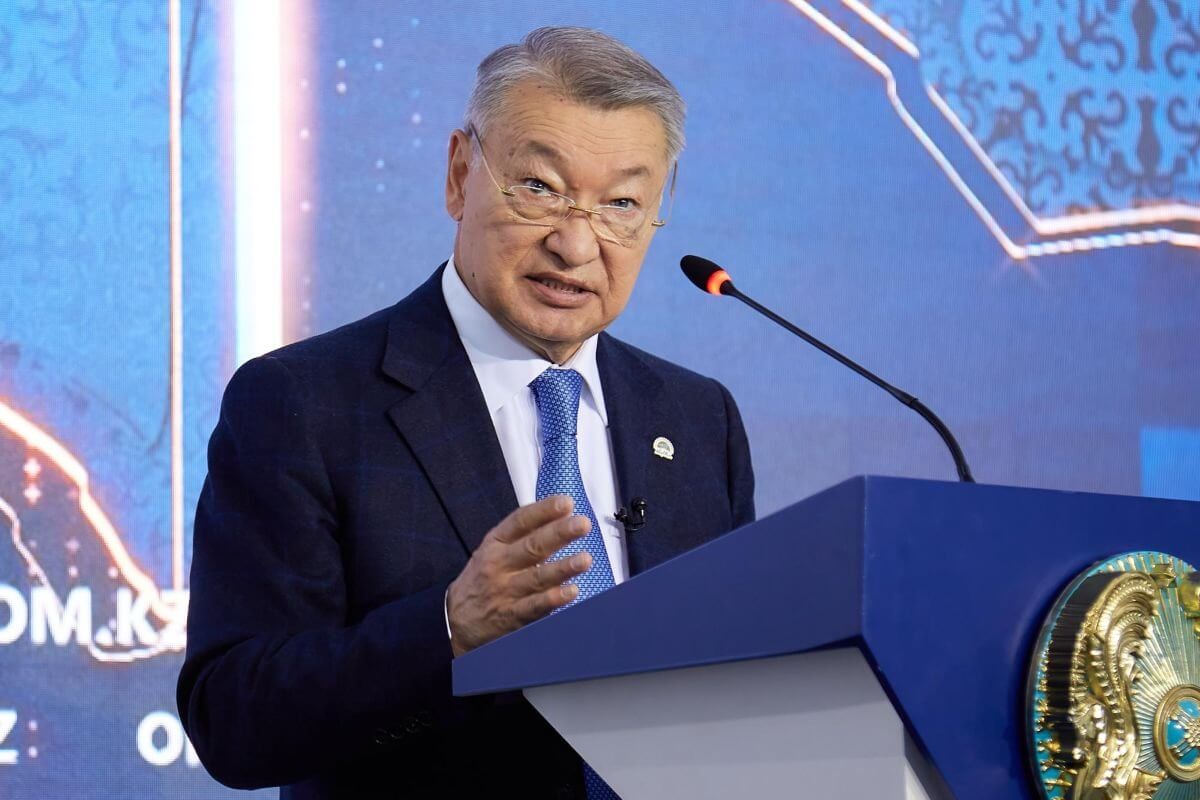 Даниал Ахметов вогнал в долги казахстанских спортсменов