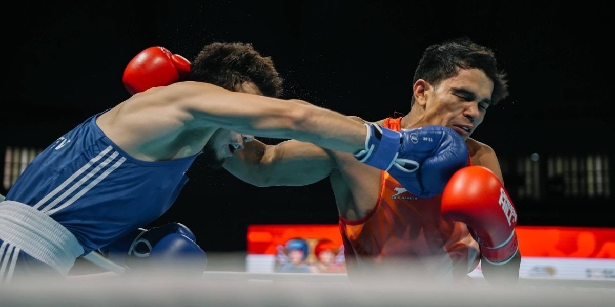 Казах перебил узбека и выиграл золото чемпионата Азии по боксу