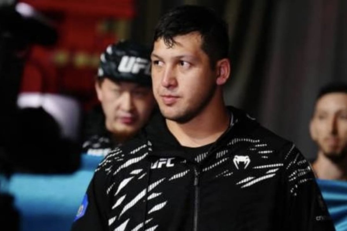 Дияр Нургожай сделал вес и провел битву взглядов на турнире UFC (видео)