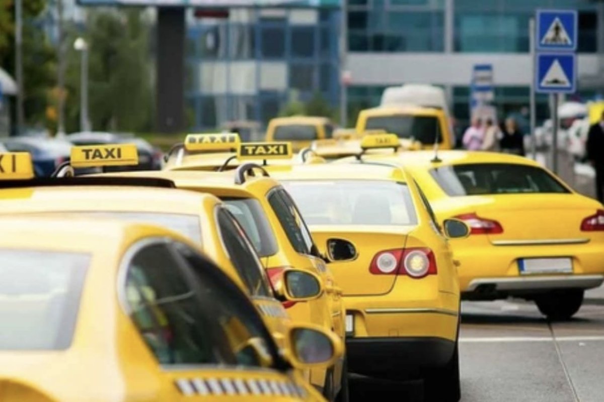 Что выгоднее: такси или личное авто в кредит?
