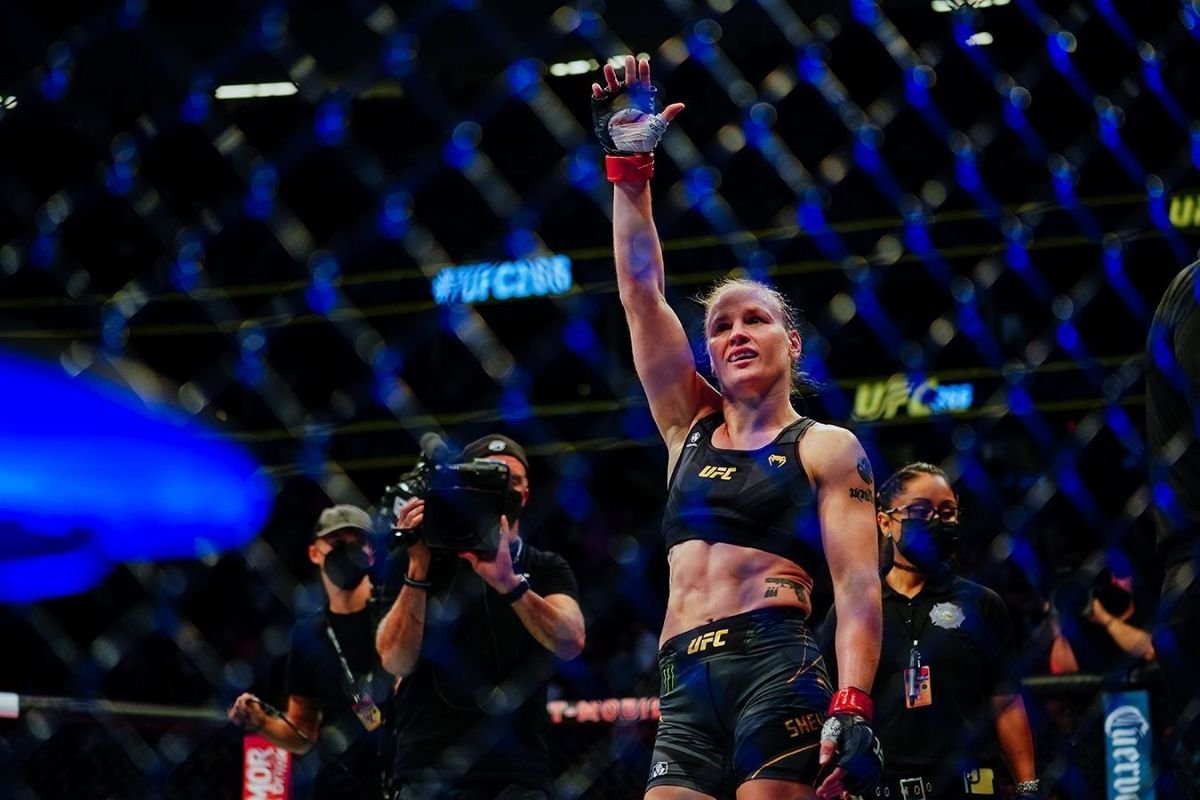 Двукратный чемпион UFC из Кыргызстана сразится со звездой
