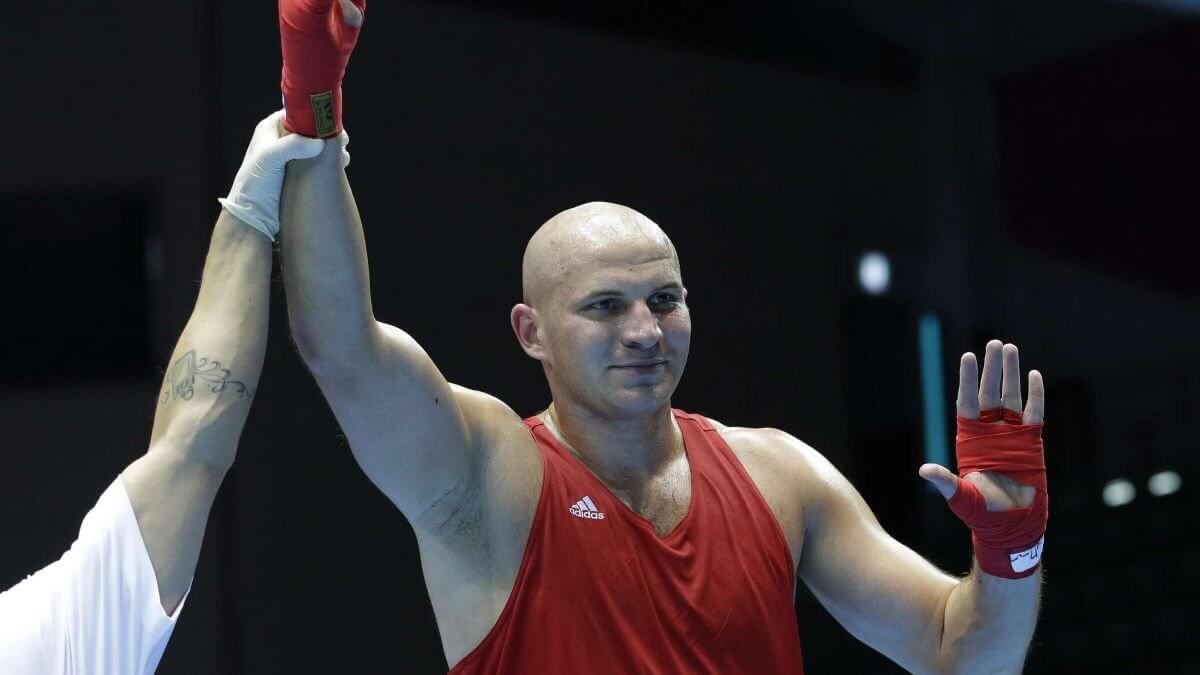 Казахский боксер громко заявил о себе на арене UFC