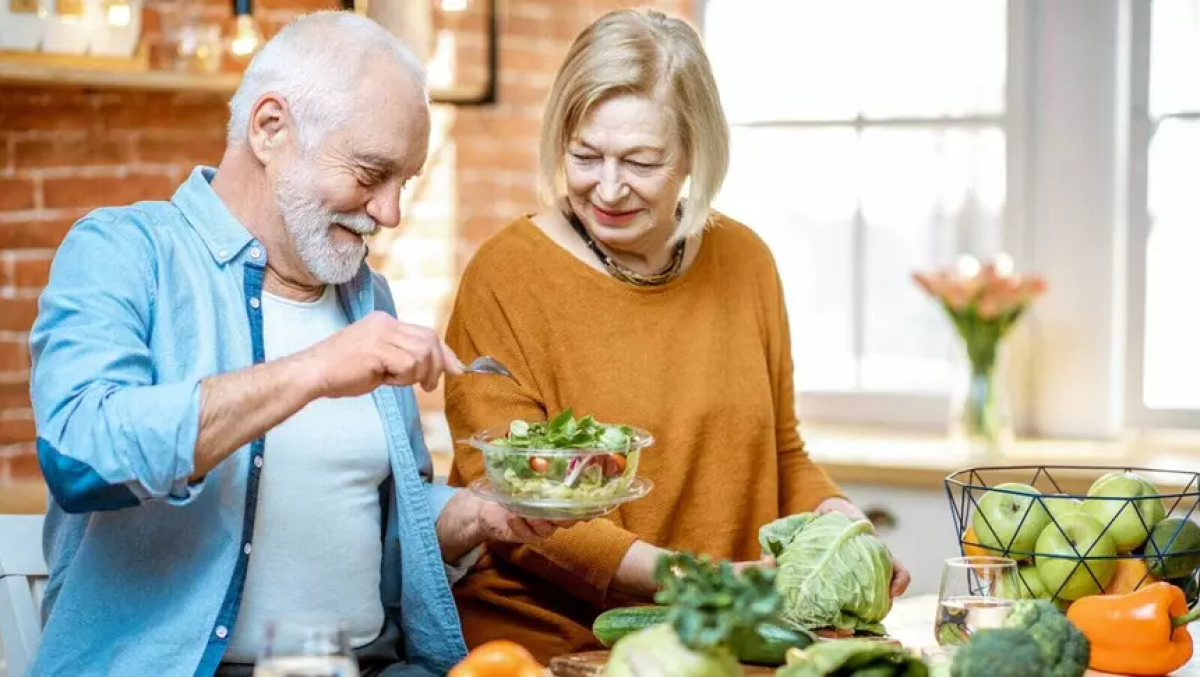 Черника и другие продукты, которые укрепят здоровье после 60 лет