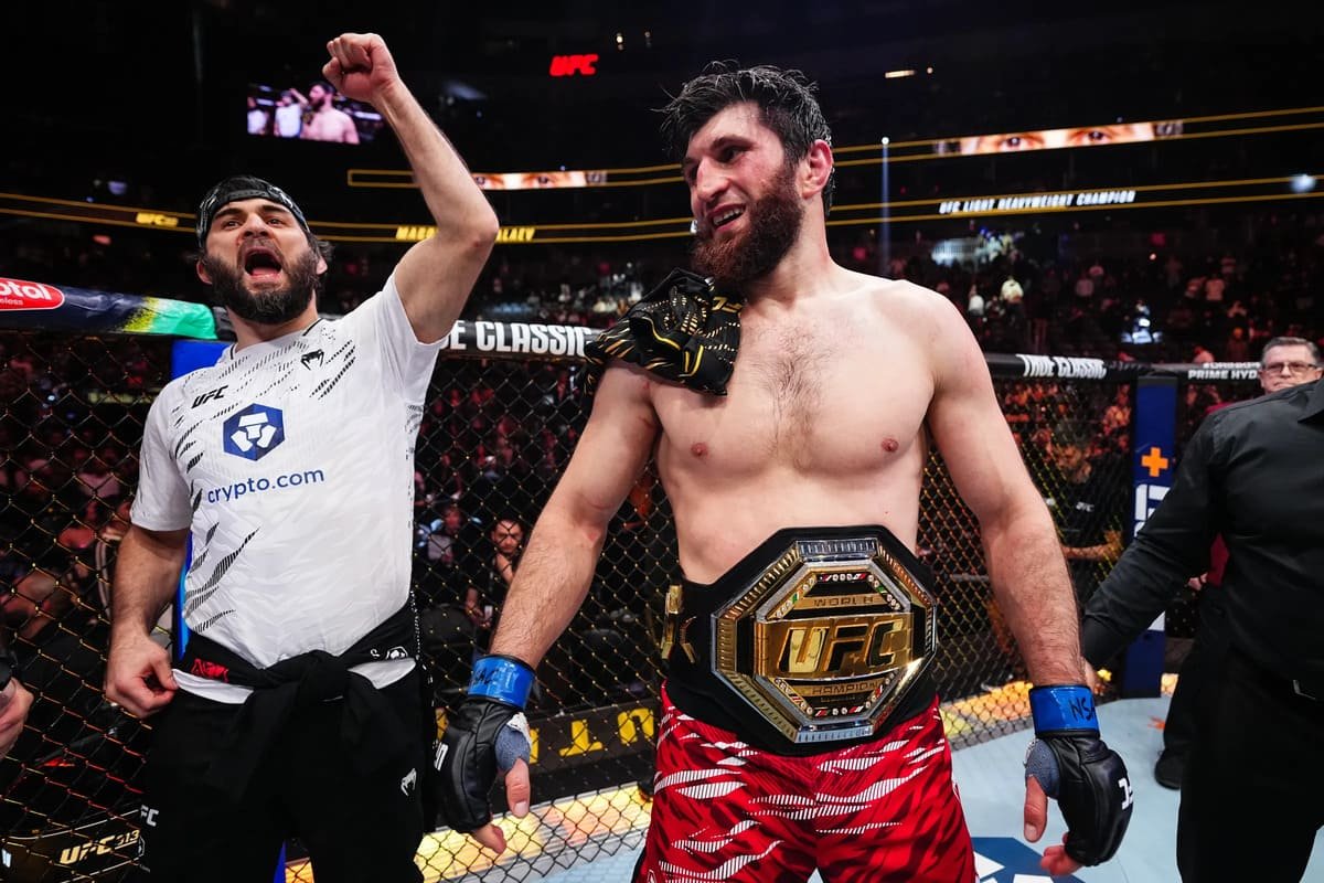 UFC предлагают избавиться от российского чемпиона