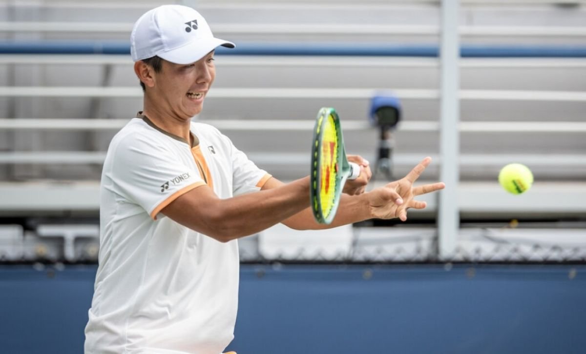 17-летний казах выиграл престижный теннисный турнир