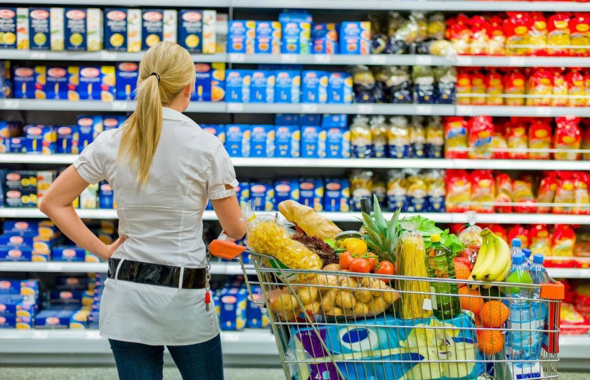 Продукты питания стали дешевле в Казахстане: Подробности