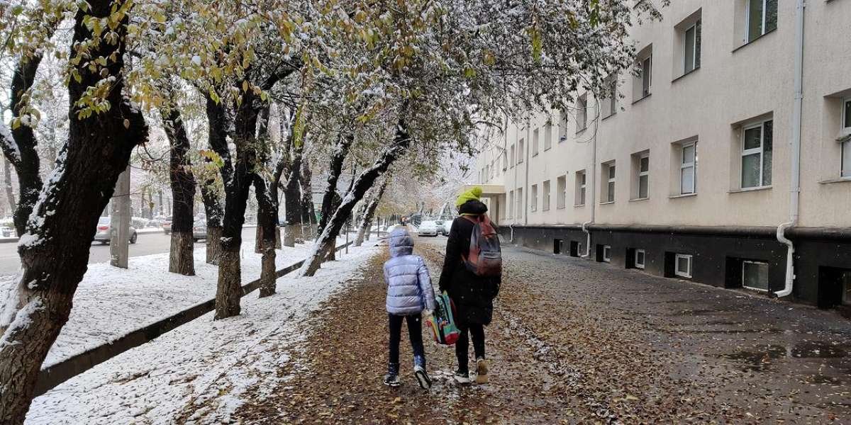 Активный циклон принесет в Казахстан плохую погоду: Подробности