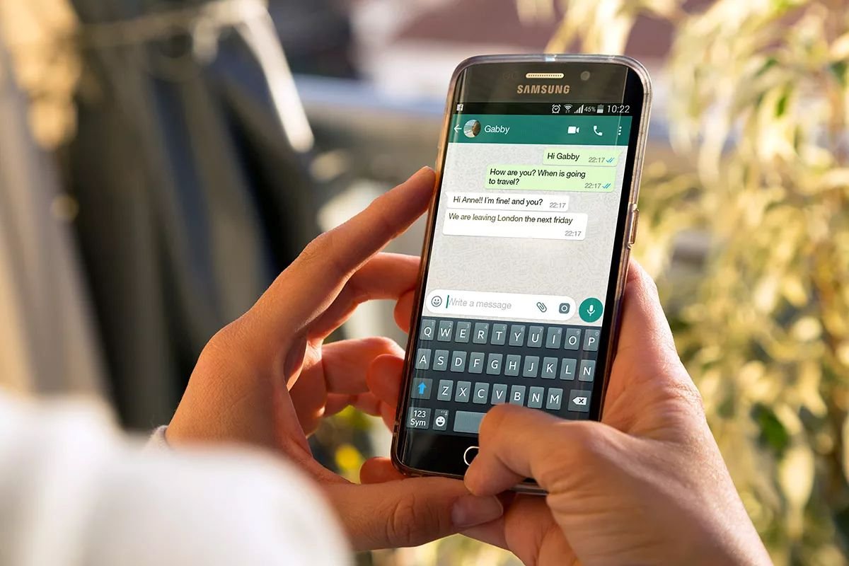 WhatsApp вводит месячный лимит на сообщения