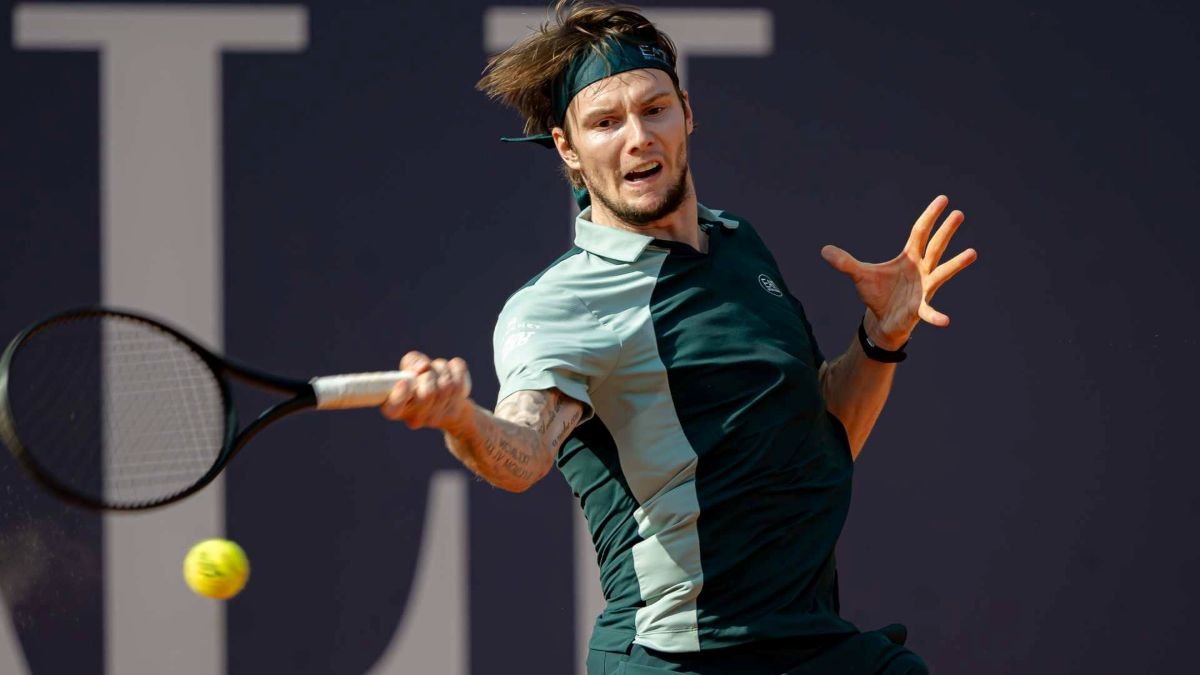Александр Бублик решил унизить триумфального чемпиона