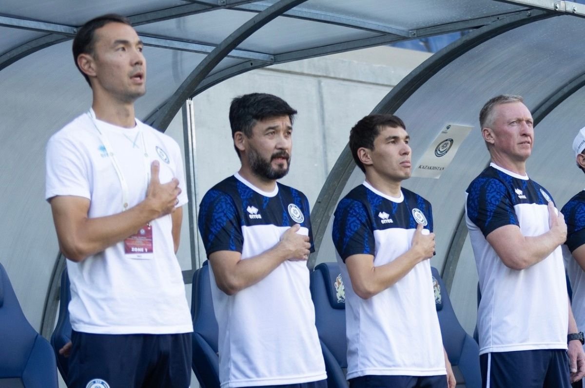 Легенда казахстанского футбола предложил «стукнуть по башке» болельщика