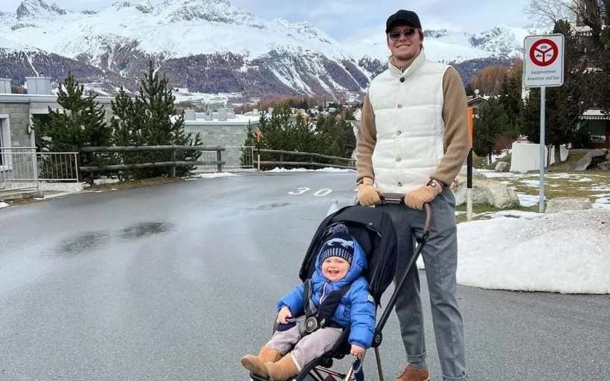 «Он забирает мои Rolex»: Бублик рассказал о своём «маленьком боссе»