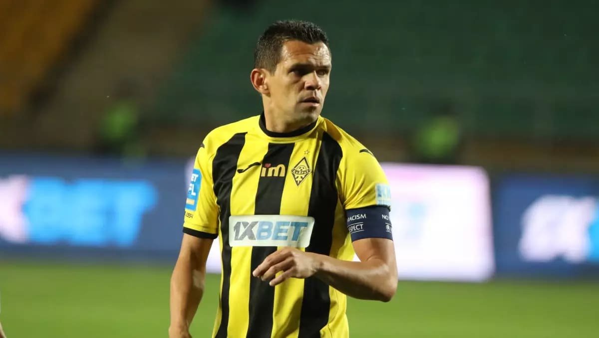 Известный бразильский форвард намерен продолжить карьеру в Казахстане