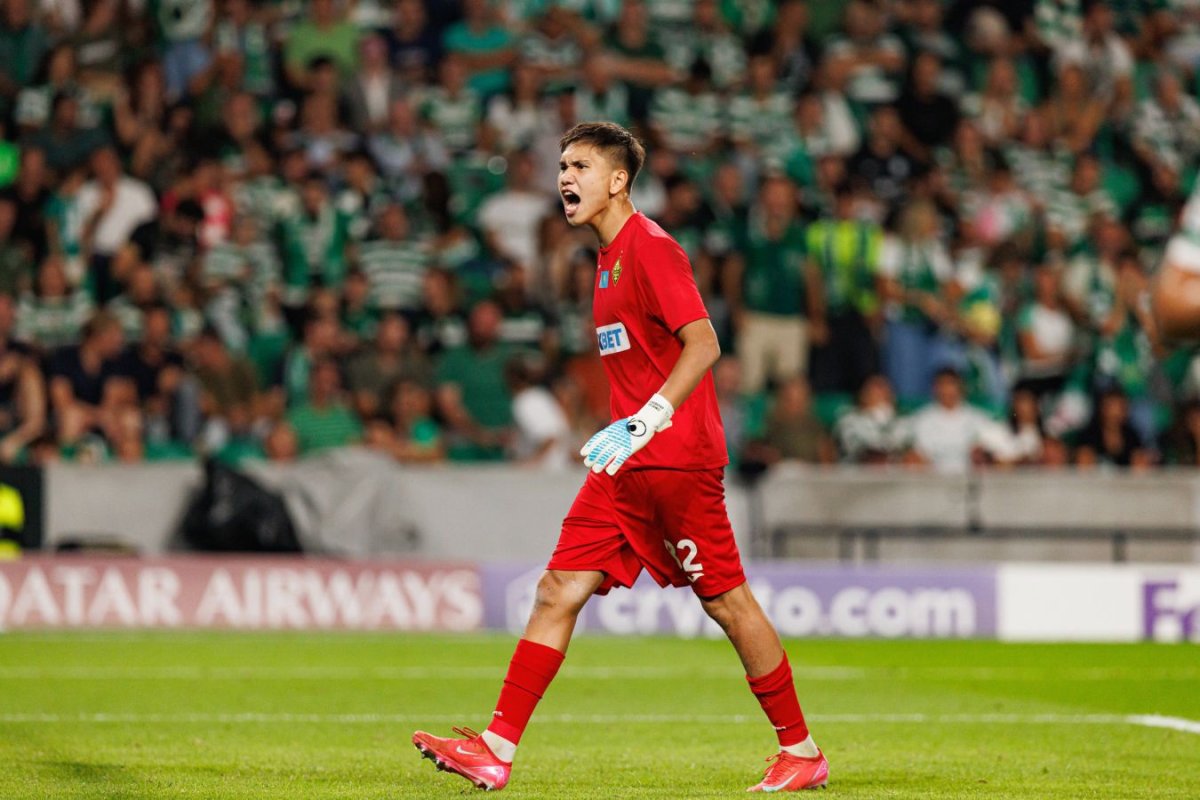 Шерхан Калмурза сыграет за "Кайрат" против "Интера" в Лиге чемпионов U19