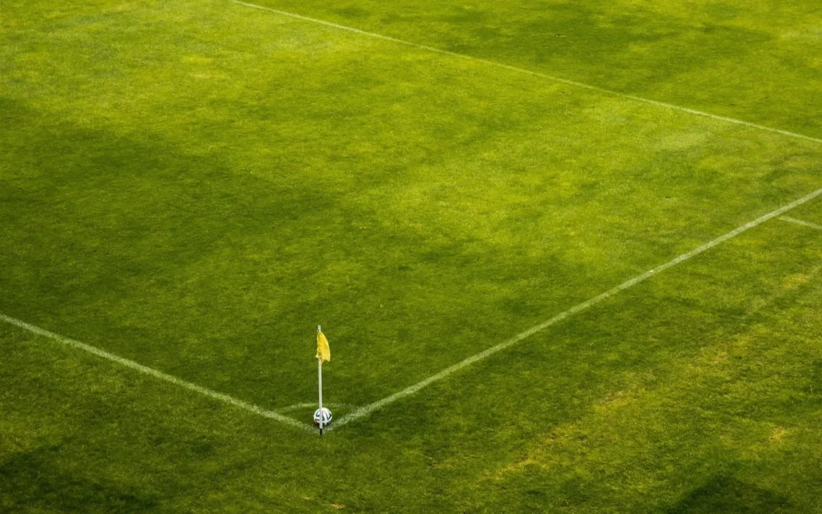 14 футбольных стадионов хотят построить в Казахстане