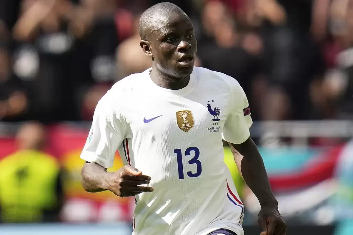 Канте не исключает возвращение в европейский футбол