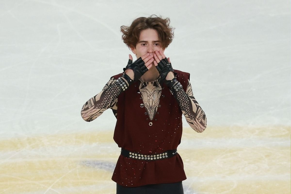 Казахстанский фигурист выиграл серебро на этапе Гран-при в США