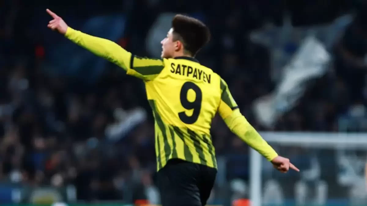 Дастан Сатпаев вошел в историю Лиги Чемпионов