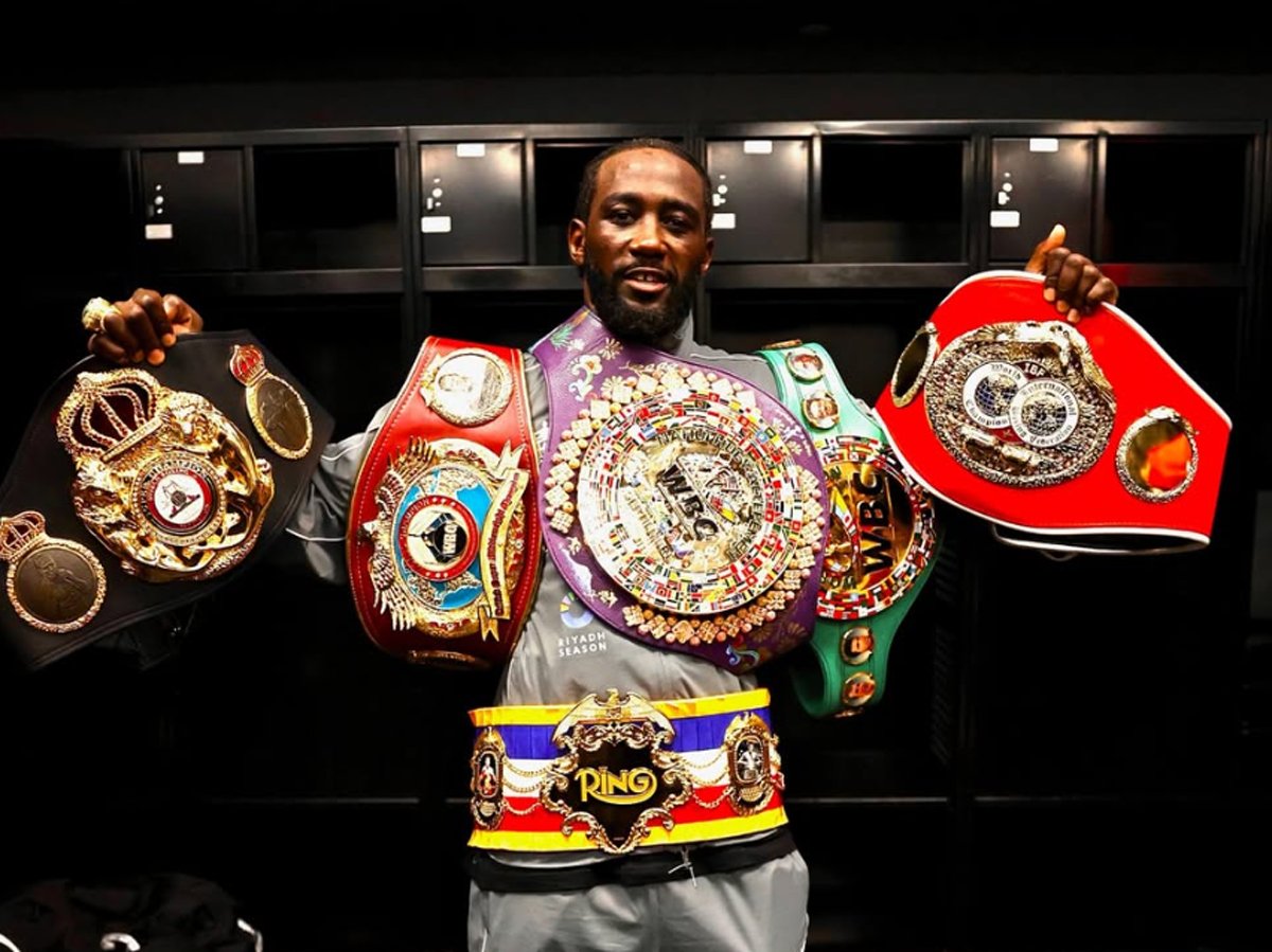 Теренс Кроуфорд задолжал WBC 300 тысяч долларов и лишился пояса