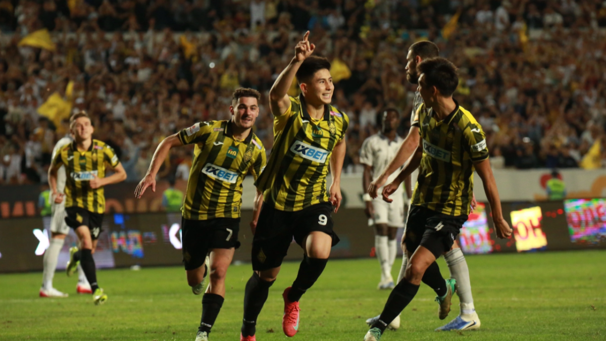 «Кайрат» прибыл на стадион в Астане