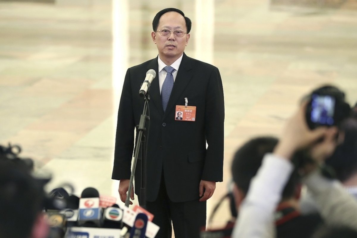 Экс-главе управления спорта Китая вынесли условный смертный приговор