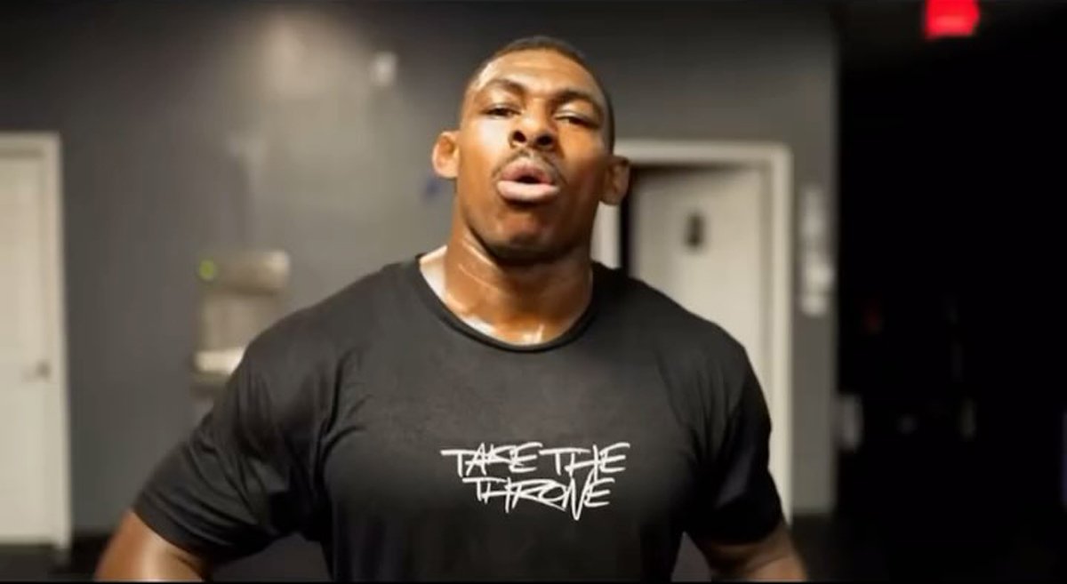 «Я здесь, чтобы разрушить твой выдуманный мир»: Бакли бросил вызов Рахмонову