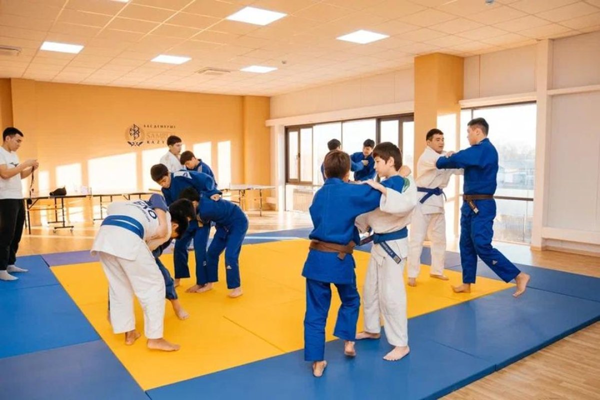 В ЗКО открыли ещё один современный спортивный комплекс