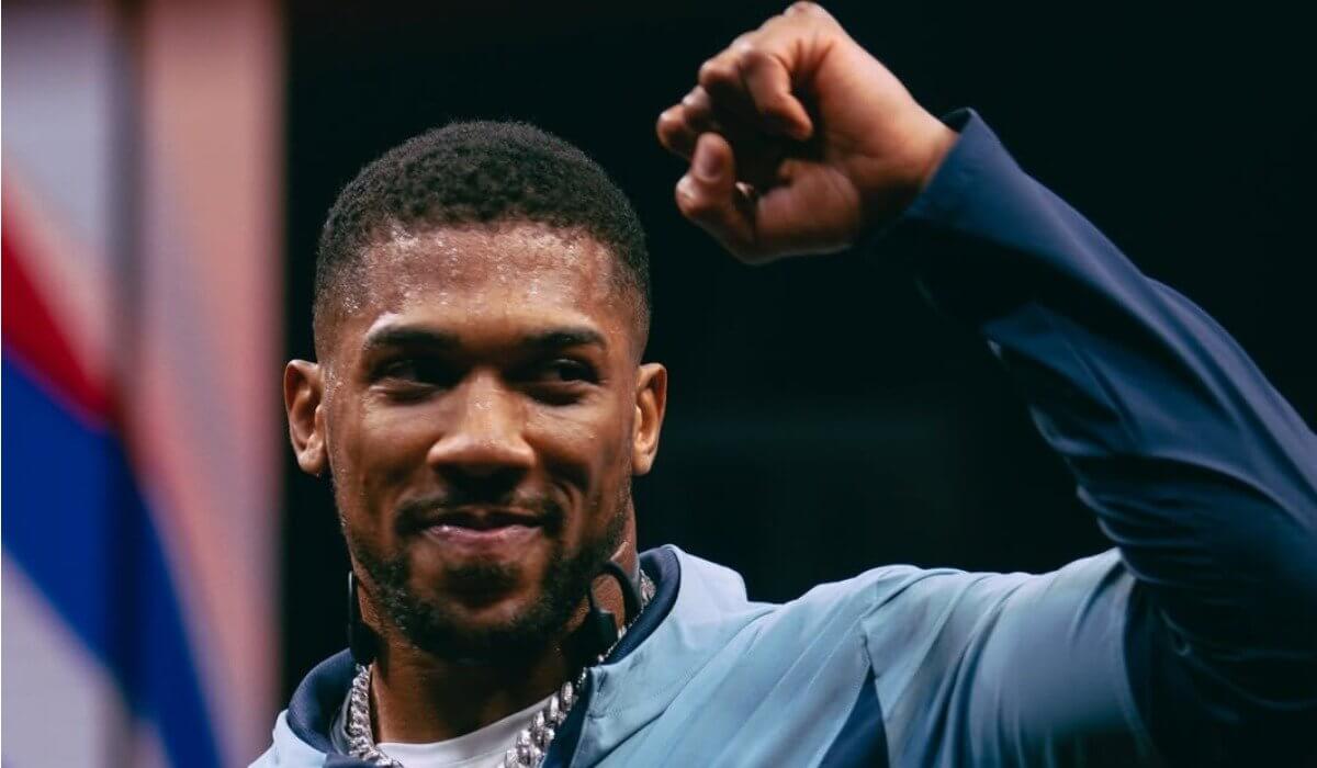 Энтони Джошуа выписали из больницы после ДТП