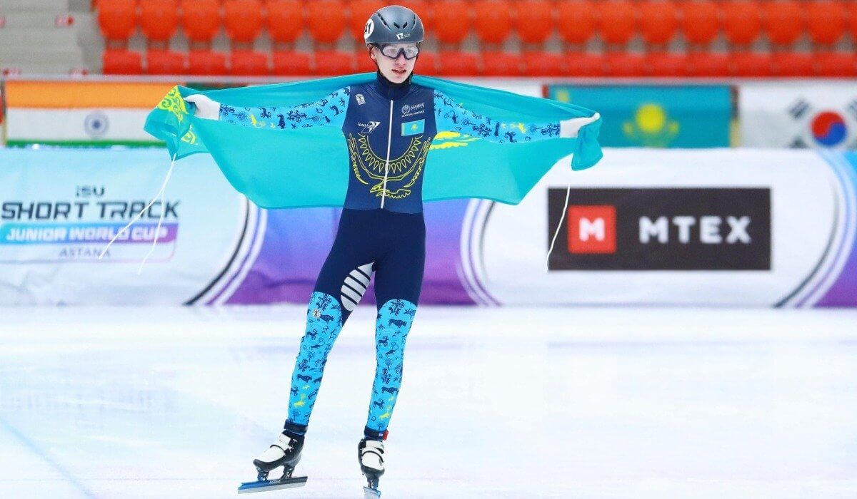 Казахстанец Богдан Вехов в тройке лучших чемпионата мира по шорт-треку