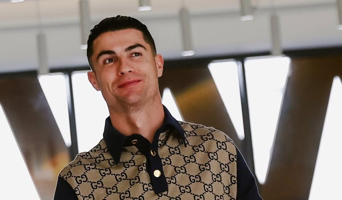 Самолет Роналду экстренно вылетел из Эр-Рияда после атаки беспилотников