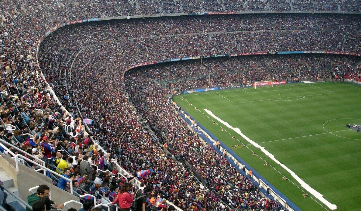 «Барселона» должна отыгрываться, «Комо» – хотя бы забить