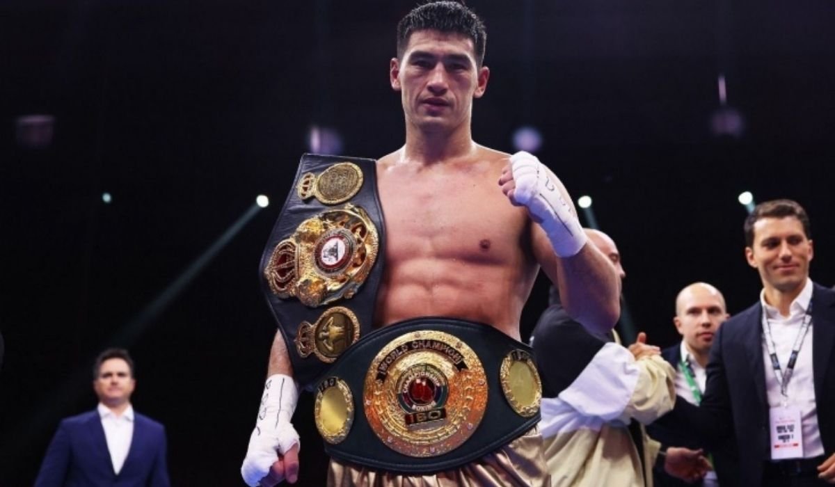 Дмитрия Бивола могут лишить титула из-за Бетербиева